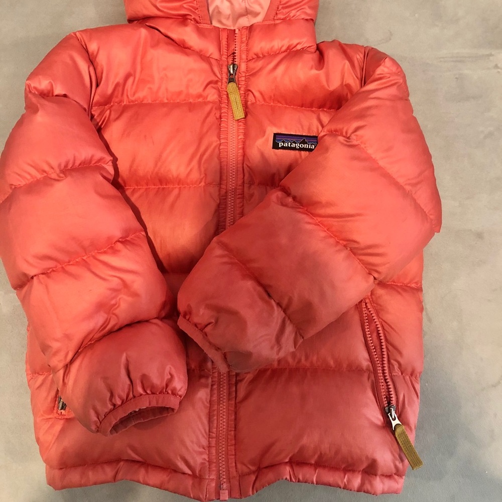 Patagonia 4T Girls Hi-Loft down winter jacket